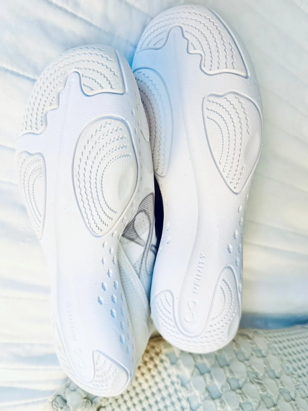 Nfinity Alpha White Cheer Shoes Women, Lightweight Breathable Sneakers Size 8